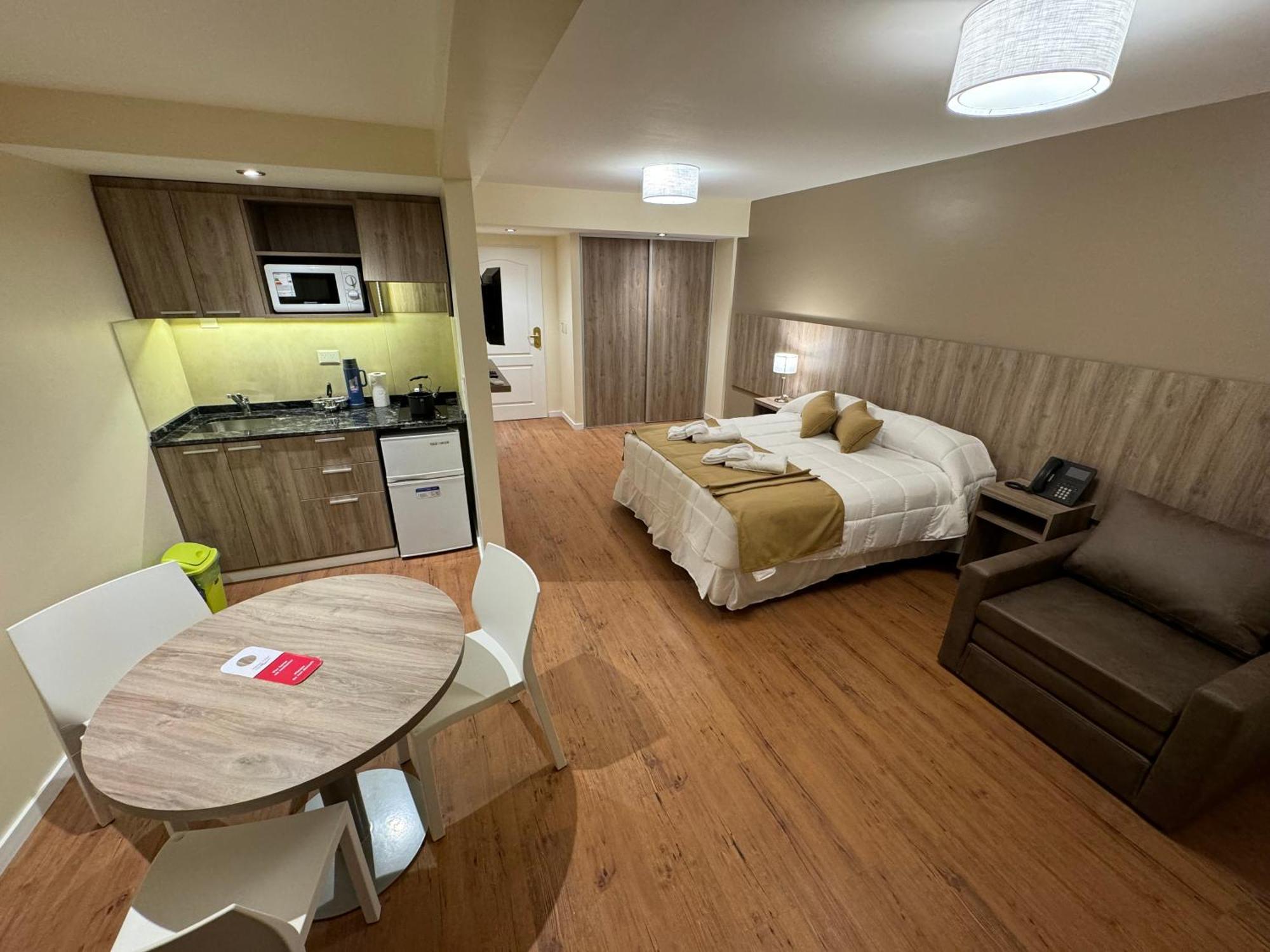 Intersur Suites Buenos Aires Exterior photo
